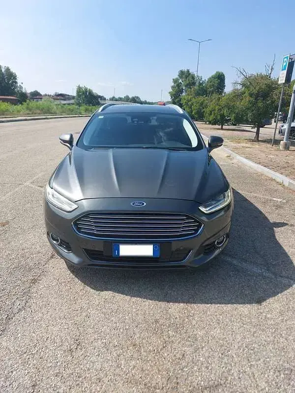 Usata Ford Mondeo Business Edition 180 CV (132 kW) 2016 Grigio Station wagon