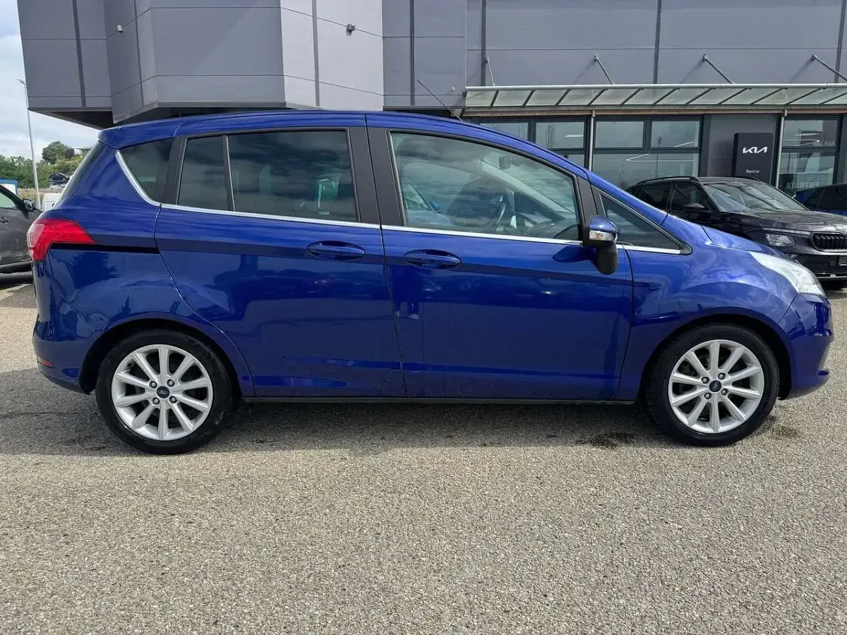 Usata Ford B-MAX Titanium 87 CV (63 kW) 2017 Blu/azzurro Monovolume