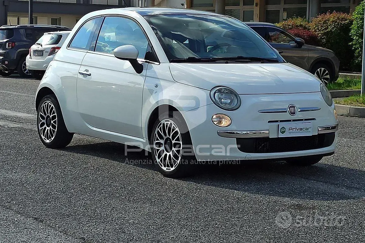 Usata Fiat 500 Lounge 95 CV (69 kW) 2011 Bianco Utilitaria