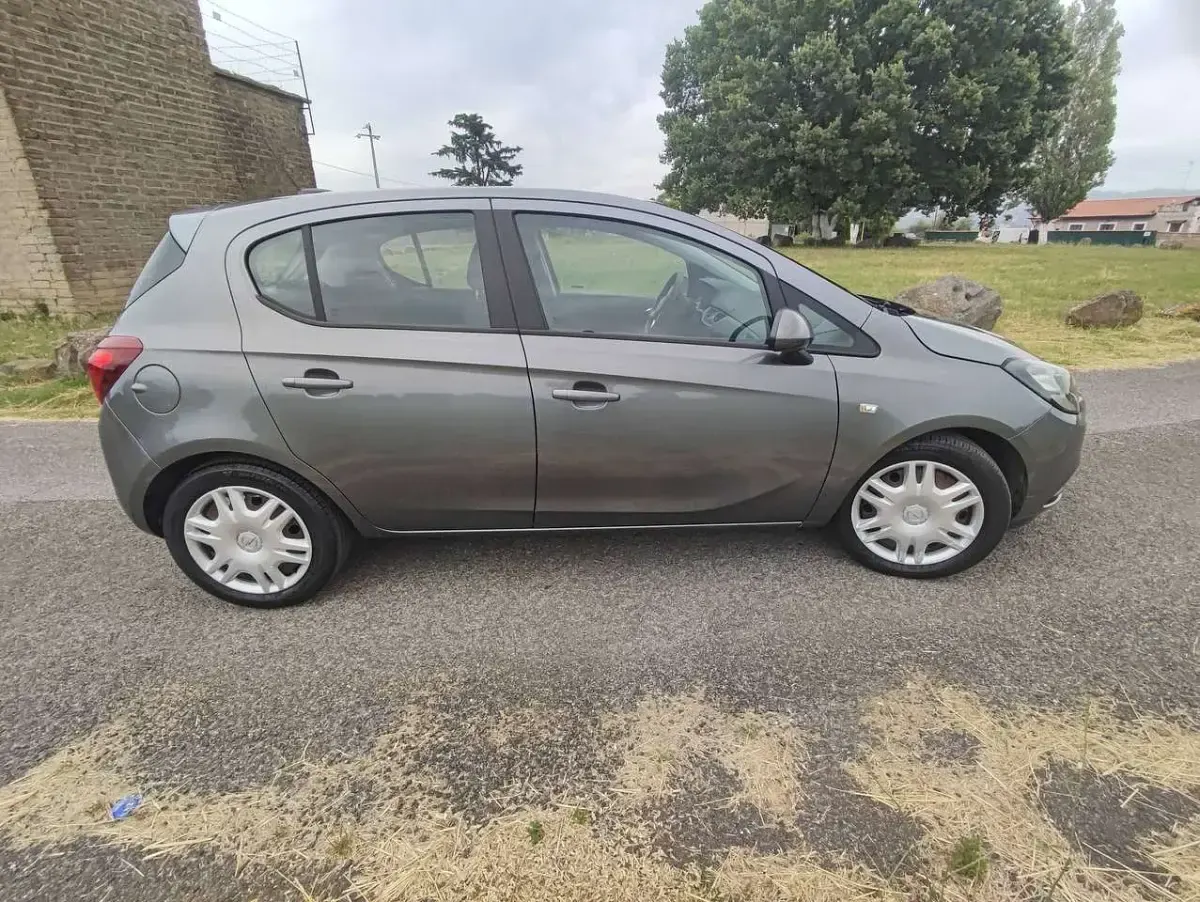 Usata Opel Corsa 69 CV (50 kW) 2017 Grigio Utilitaria