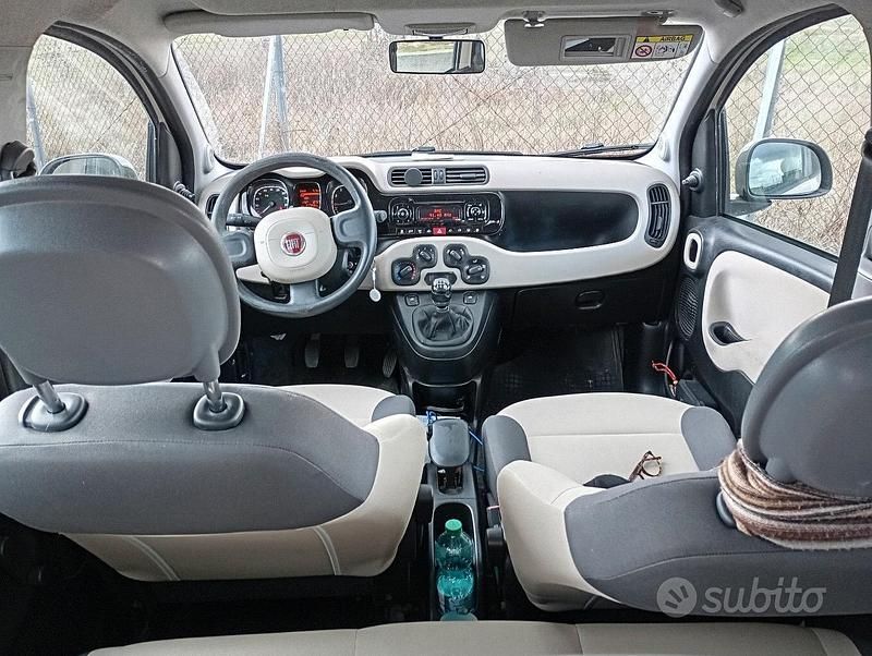 Usata Fiat Panda Lounge 85 CV (62 kW) 2014 Bianco Utilitaria