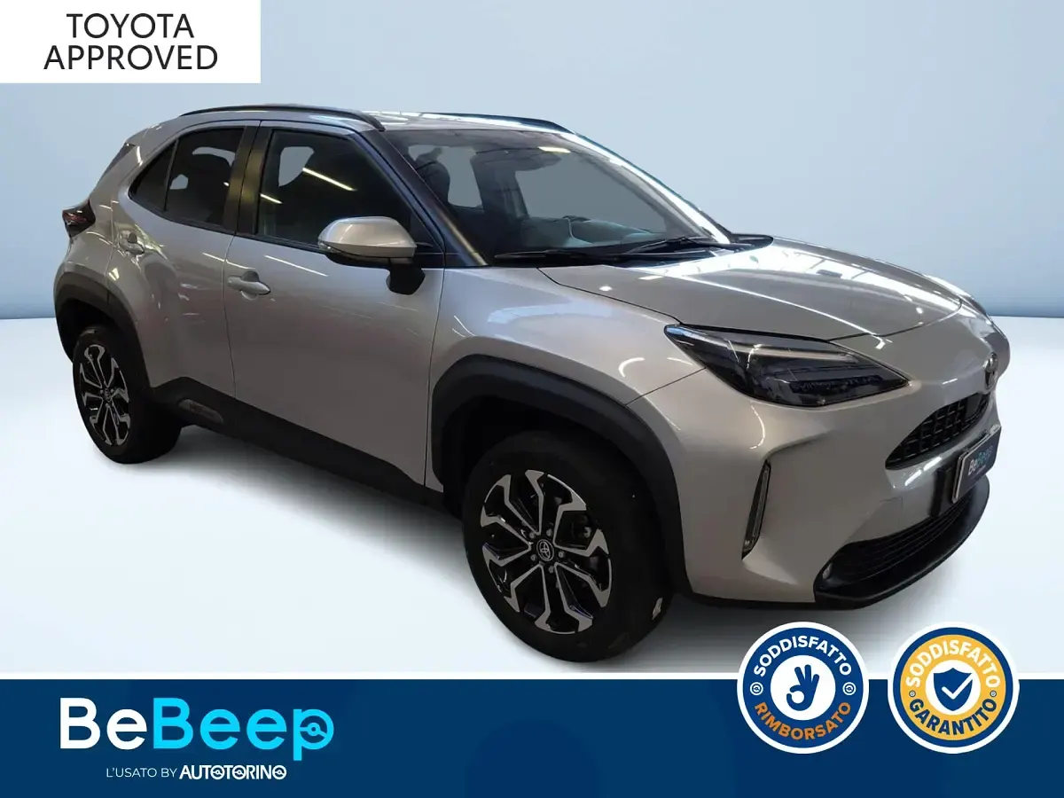Usata Toyota Yaris Trend 92 CV (67 kW) 2023 Argento metallizzato Utilitaria