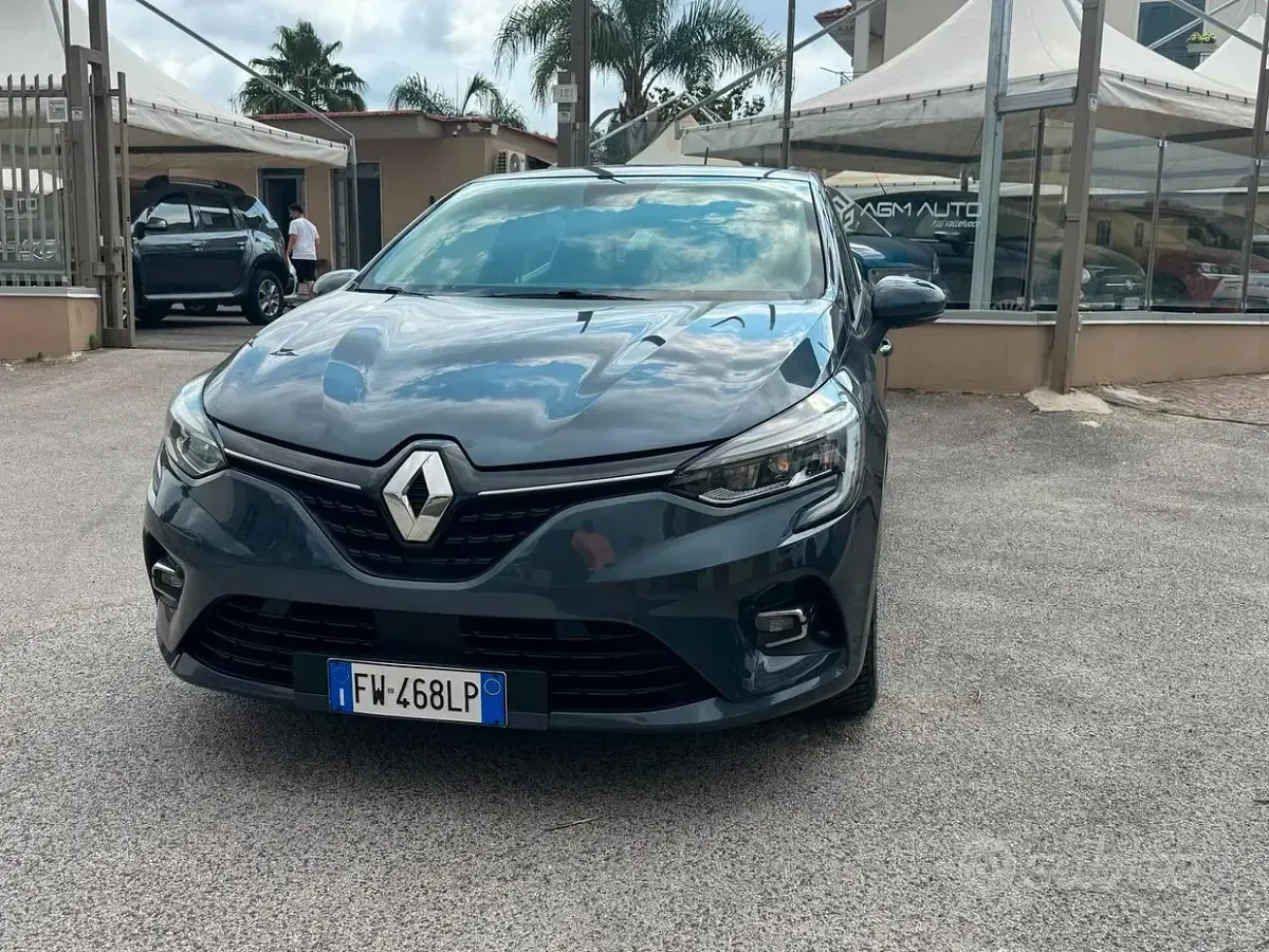 Usata Renault Clio IV Intens 86 CV (63 kW) 2019 Blu Berlina