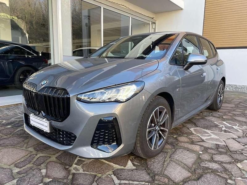 Grigio Usata 2024 BMW 218 Active Tourer M Sport Monovolume | 28.900 € (Super prezzo) - Immagine 1/4