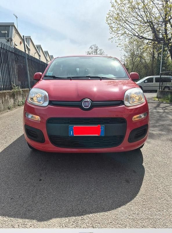 Usata Fiat Panda Easy 69 CV (50 kW) 2018 Rosso Utilitaria