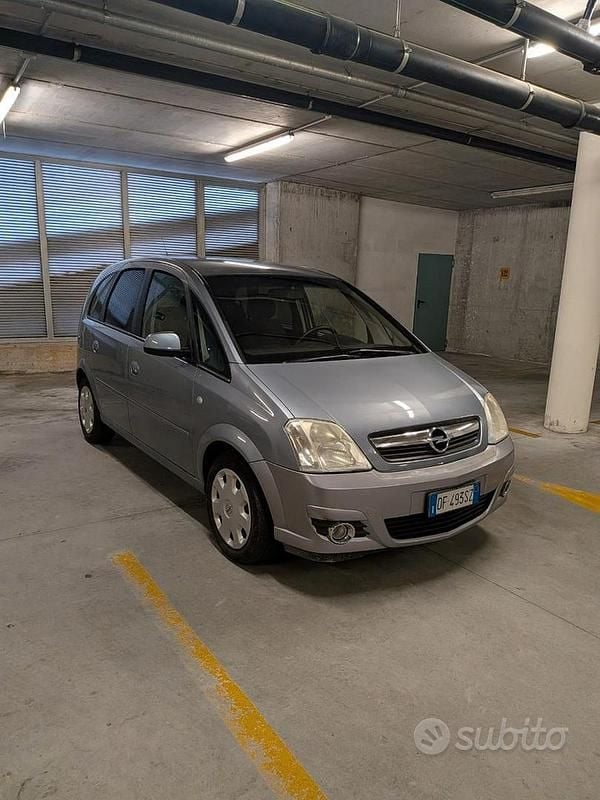Usata Opel Meriva 75 CV (55 kW) 2007 Grigio Monovolume