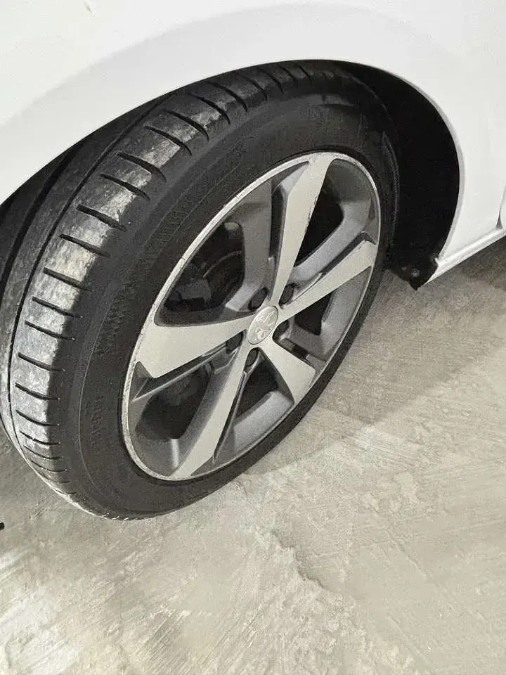 Usata Peugeot 308 SW GT-line 120 CV (88 kW) 2016 Other Station wagon