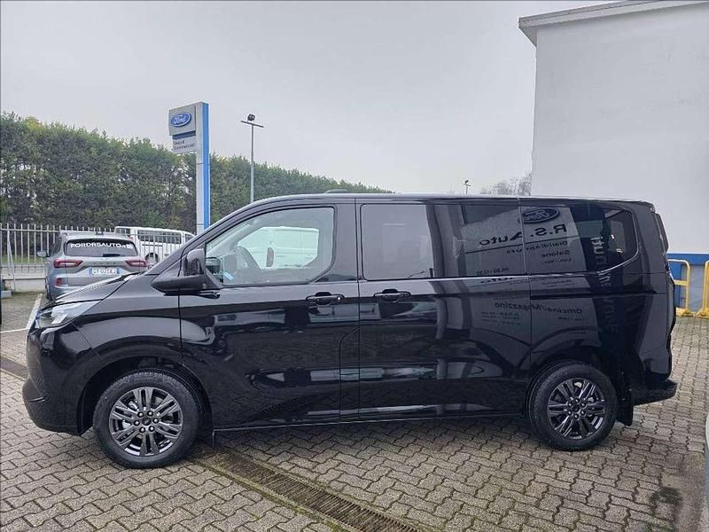 Nuova Ford Tourneo Custom Titanium 232 CV (170 kW) 2026 Nero Furgone