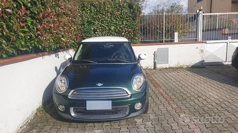 Begagnad Mini ONE 75 HK (55 kW) 2011 Grön Halvkombi