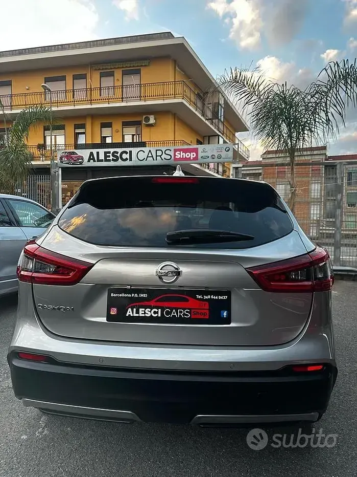 Usata Nissan Qashqai 360º 131 CV (96 kW) 2018 Grigio SUV