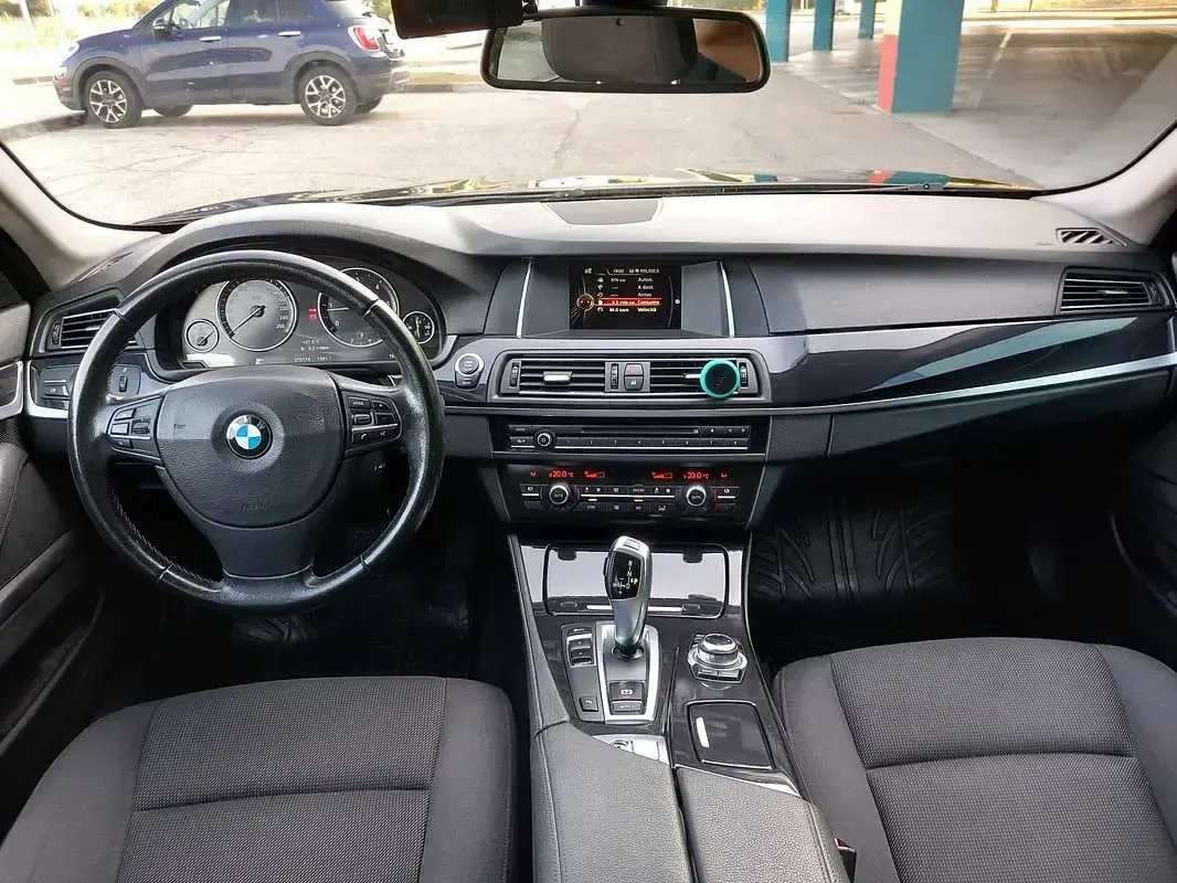 Usata BMW 520 190 CV (139 kW) 2015 Nero Station wagon