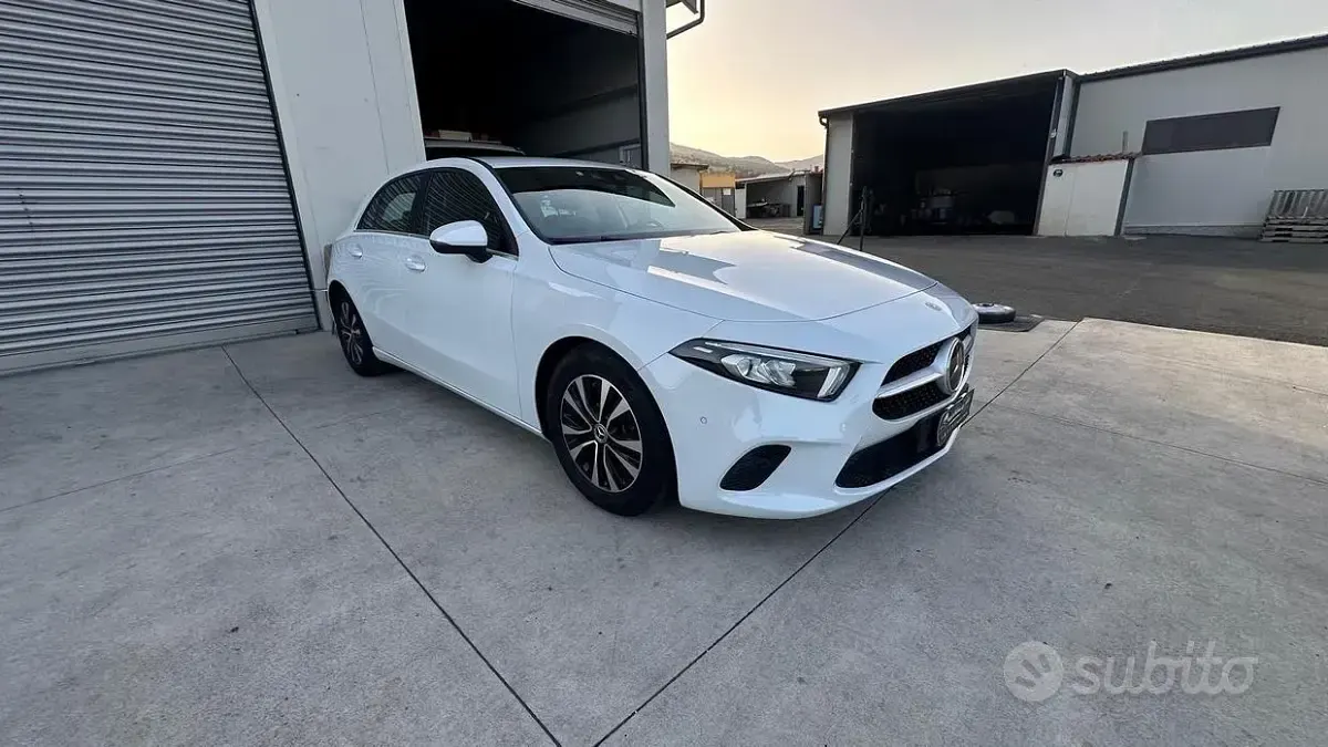 Usata Mercedes A180 Executive 116 CV (85 kW) 2021 Bianco Berlina