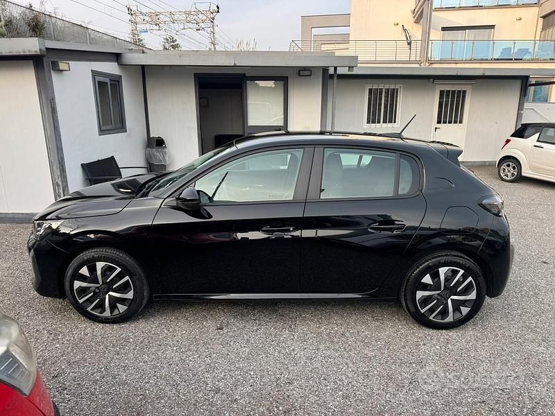 Usata Peugeot 208 Style 2024 Nero Utilitaria