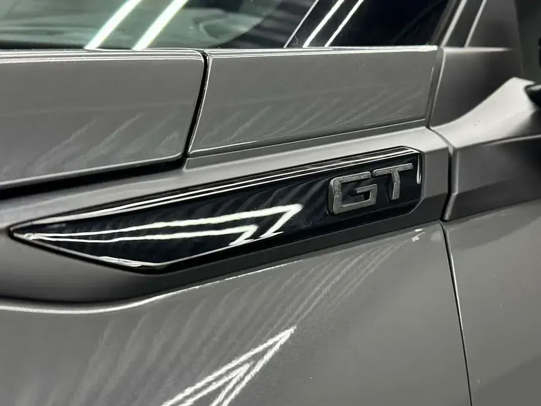 Usata Peugeot 2008 GT 131 CV (96 kW) 2024 Grigio SUV