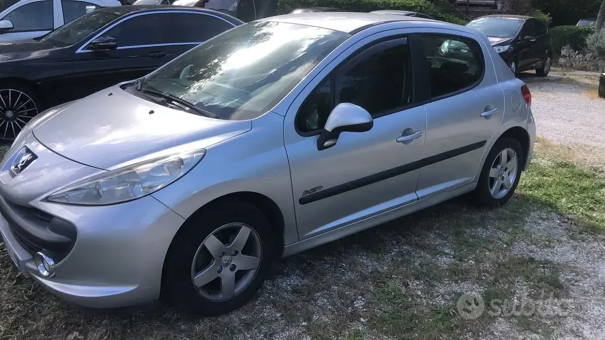 Usata Peugeot 207 Sport 73 CV (53 kW) 2009 Grigio Berlina
