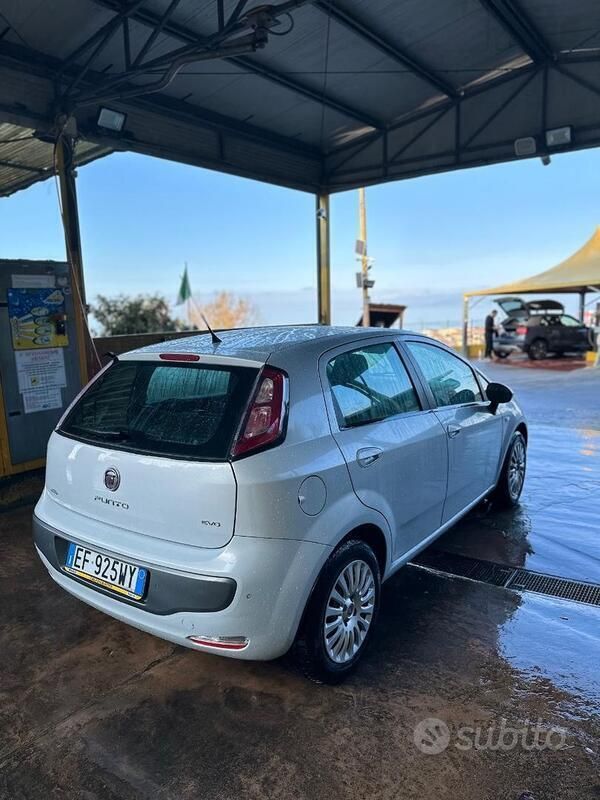 Usata Fiat Punto Evo 75 CV (55 kW) 2010 Argento Utilitaria