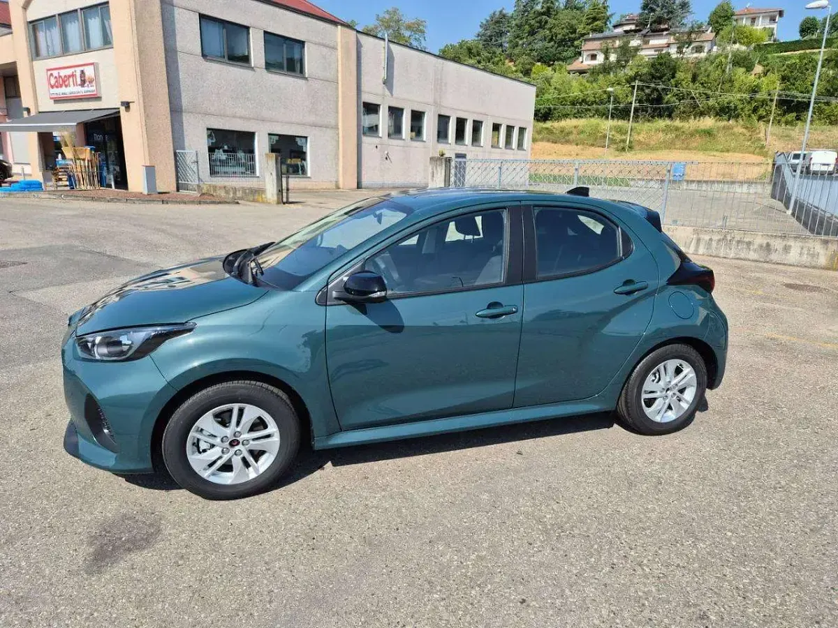 Nuova Mazda 2 92 CV (67 kW) 2026 Argento Utilitaria