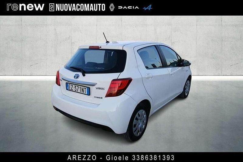 Usata Toyota Yaris Hybrid Active 101 CV (74 kW) 2015 Bianco Berlina