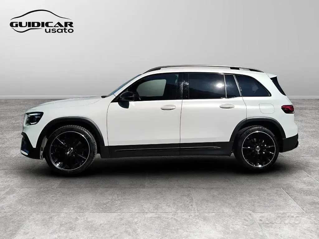 Gebraucht Mercedes GLB200 Premium 150 PS (110 kW) 2023 Weiß SUV