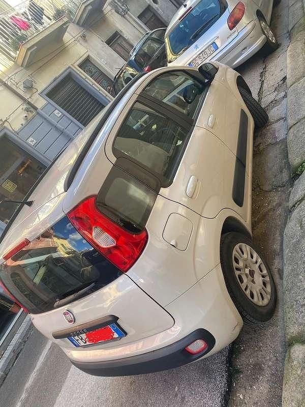 Usata Fiat Panda Easy 69 CV (50 kW) 2015 Utilitaria