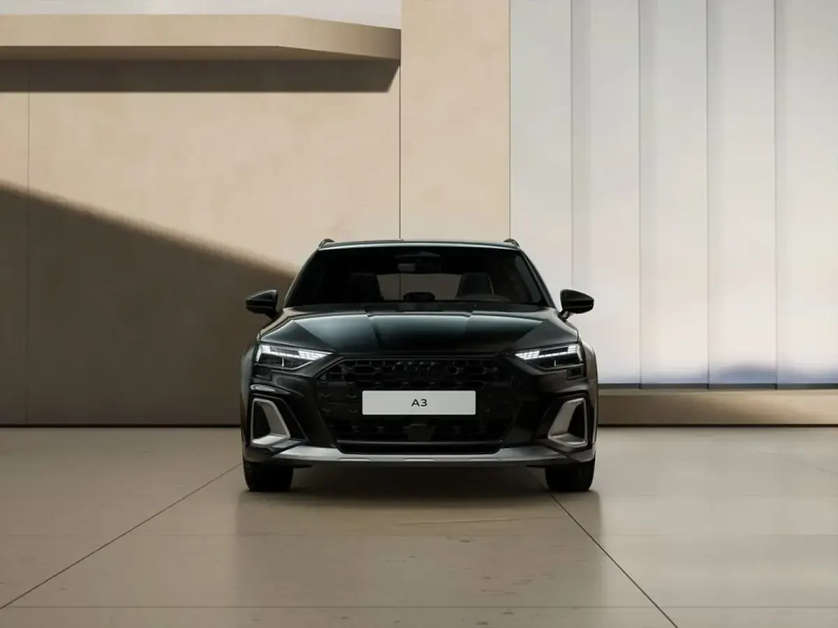 Nuova Audi A3 e-tron Design 150 CV (110 kW) 2026 Nero mito metallizzato Utilitaria
