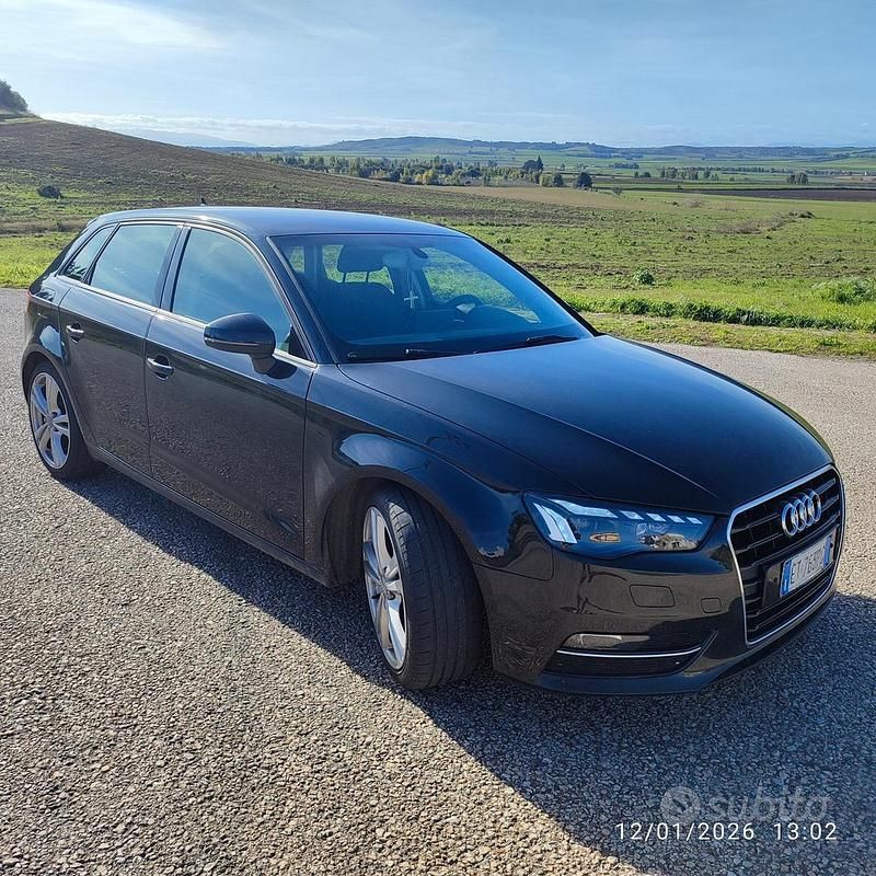 Usado Audi A3 S-Line 105 CV (77 kW) 2014 Negro Familiar
