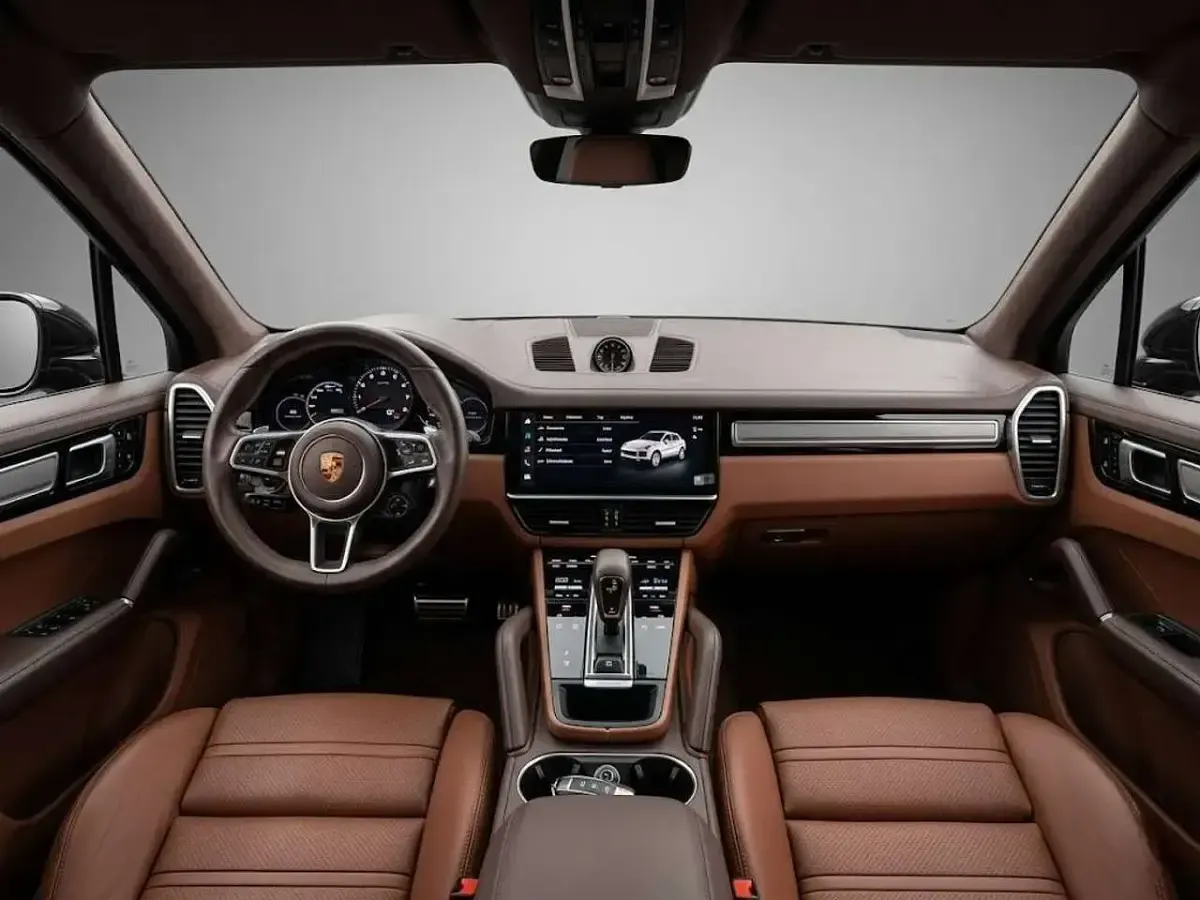 Usata Porsche Cayenne Platinum Edition 462 CV (339 kW) 2023 Nero SUV