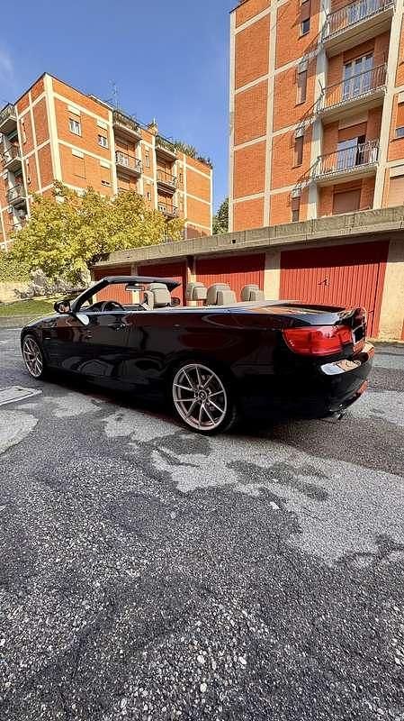 Usata BMW 325 Cabriolet 218 CV (160 kW) 2010 Cabrio