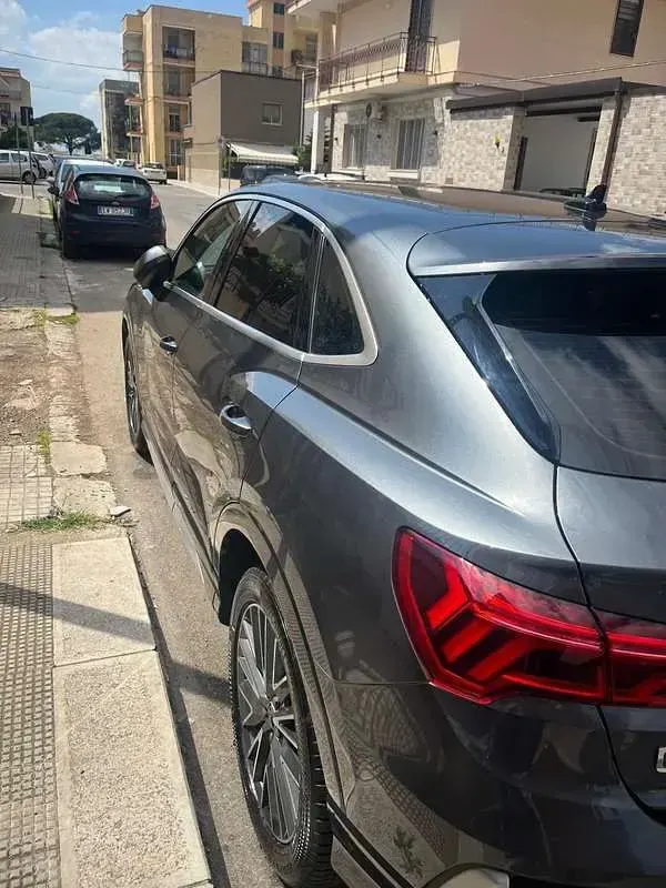 Usata Audi Q3 Sportback S-Line 150 CV (110 kW) 2023 Grigio SUV