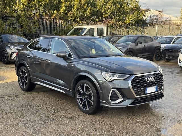Usata Audi Q3 Sportback S-Line 149 CV (109 kW) 2025 Grigio SUV