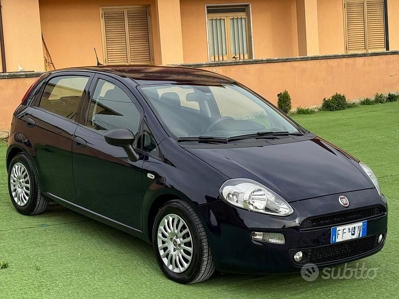 Usata Fiat Punto Street 95 CV (69 kW) 2018 Blu Utilitaria