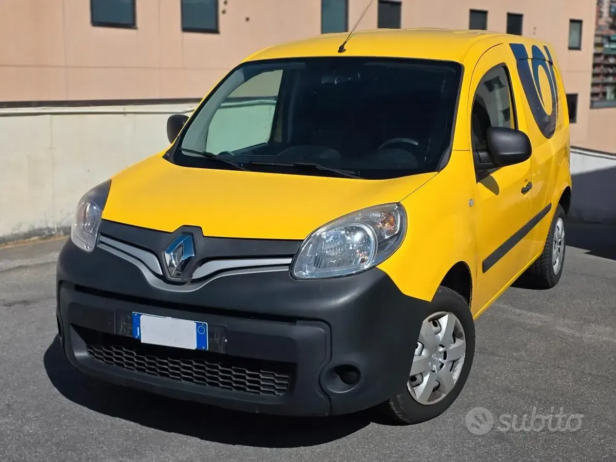 Usata Renault Kangoo 90 CV (66 kW) 2018 Giallo Monovolume