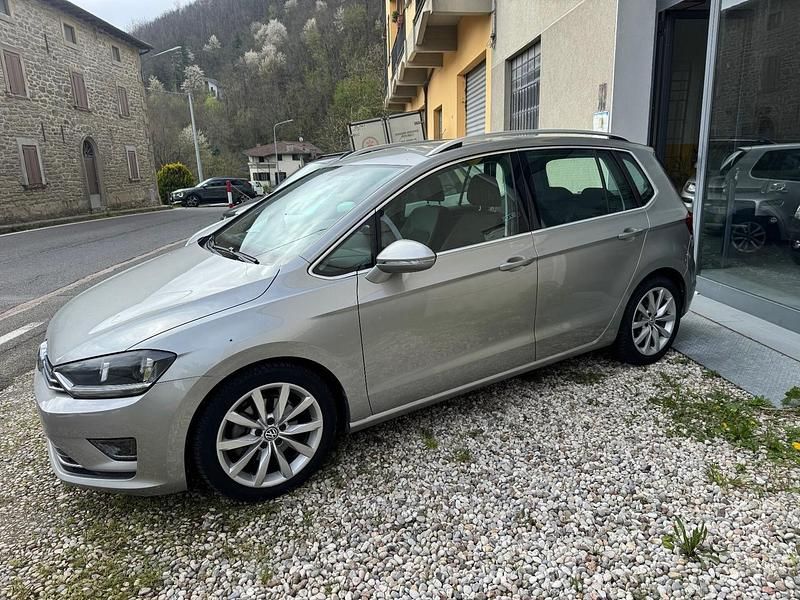Usata VW Golf Sportsvan Highline 110 CV (80 kW) 2015 Argento Monovolume