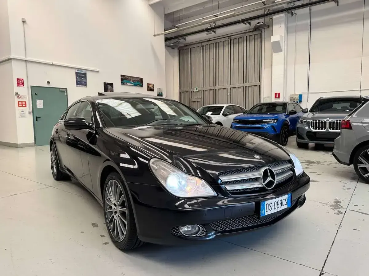 Usata Mercedes CLS320 Chrome 224 CV (164 kW) 2008 Other Coupé