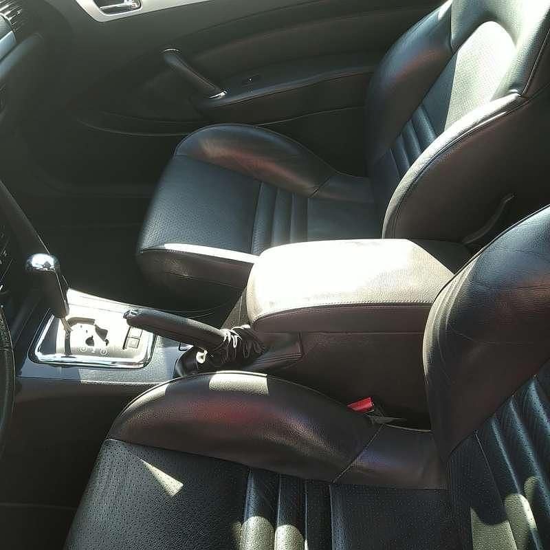 Käytetty Peugeot 407 Coupe 211 HP (155 kW) 2008 Hopea Coupe - kaksiovinen