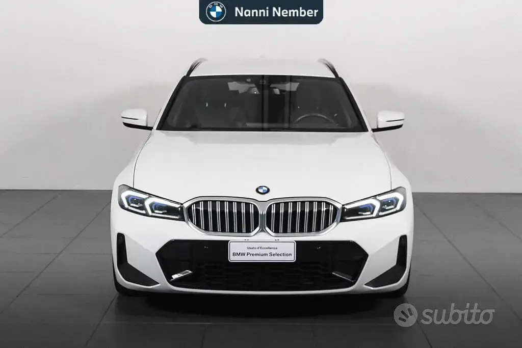 Usata BMW 330 286 CV (210 kW) 2022 Alpin white pastello Station wagon