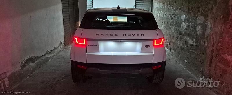 Usata Land Rover Range Rover evoque 150 CV (110 kW) 2017 Bianco SUV