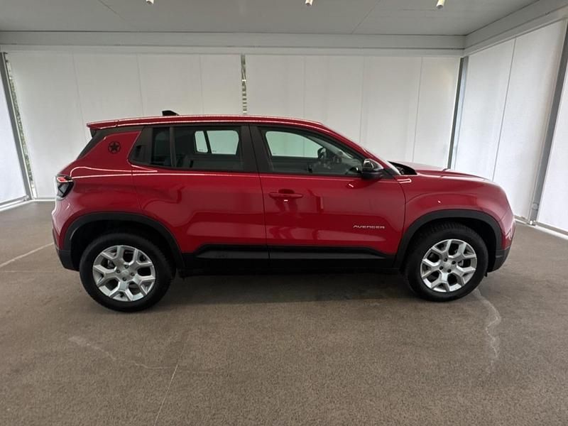 Usata Jeep Avenger Altitude 101 CV (74 kW) 2024 Rosso SUV