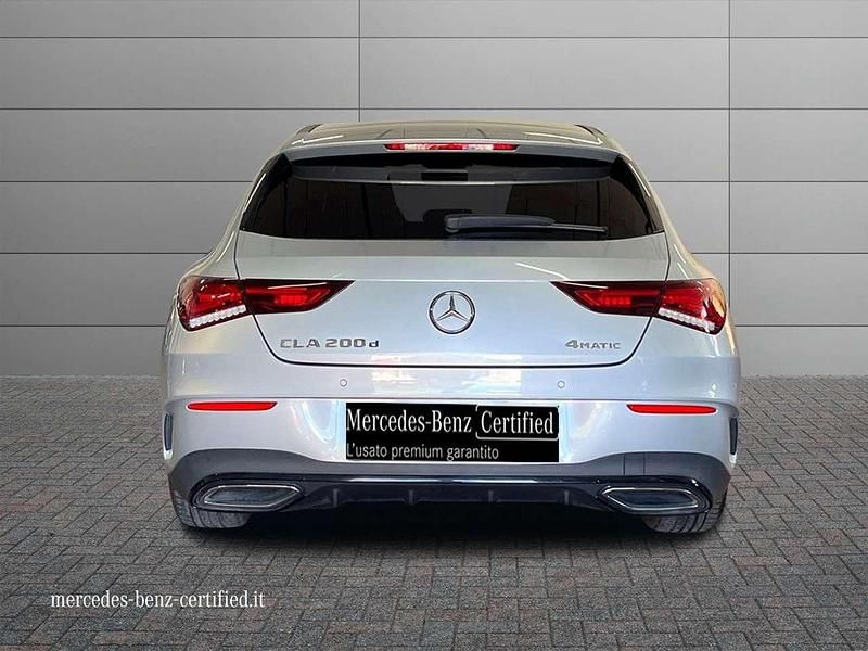 Usata Mercedes CLA200 Premium 150 CV (110 kW) 2022 Argento Station wagon