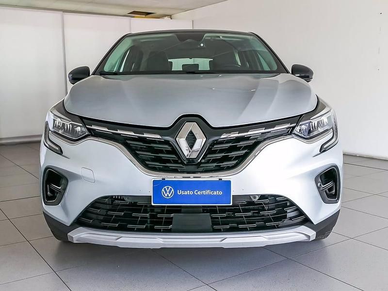 Usata Renault Captur Zen 101 CV (74 kW) 2020 Grigio metallizzato chiaro SUV