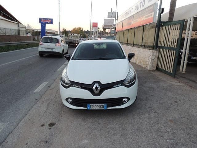 Usata Renault Clio IV 75 CV (55 kW) 2013 Bianco Berlina
