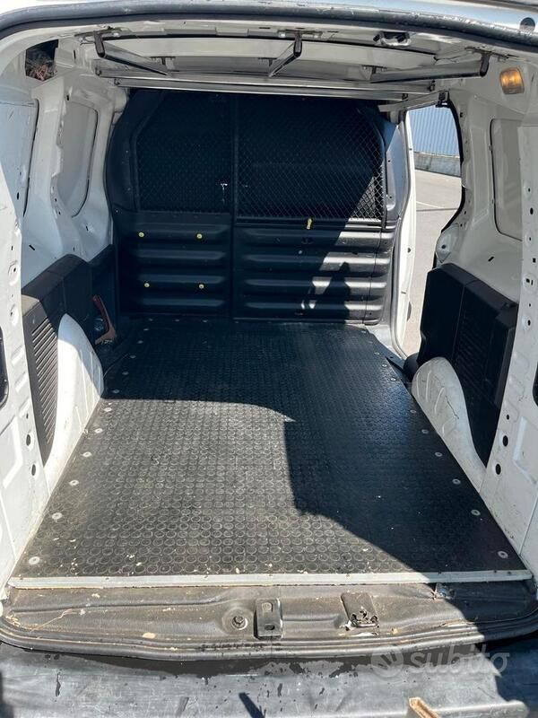 Usata Peugeot Partner 99 CV (72 kW) 2016 Bianco Monovolume