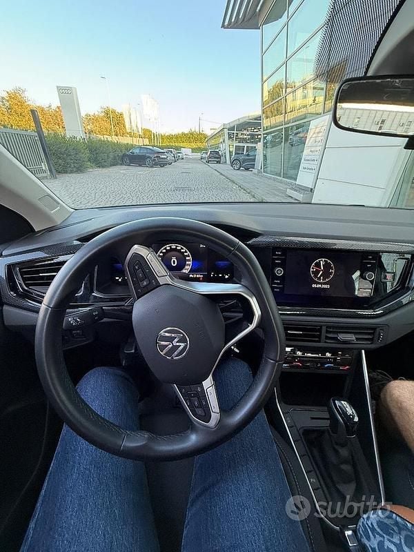 Usata VW Polo 90 CV (66 kW) 2024 Blu Berlina