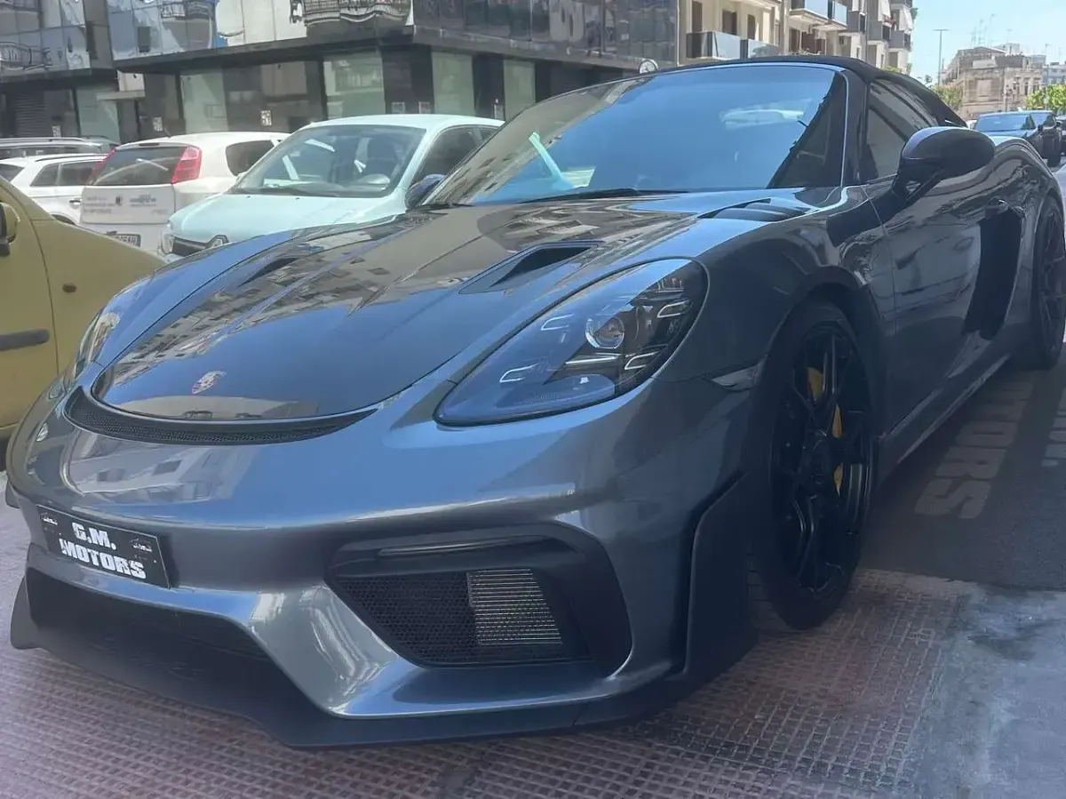 Usata Porsche 718 500 CV (367 kW) 2024 Grigio vanadio metallizzato Cabrio