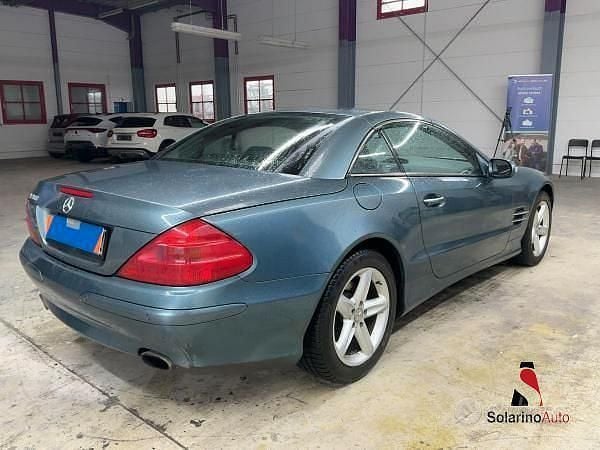 Usata Mercedes SL500 306 CV (225 kW) 2001 Blu Cabrio