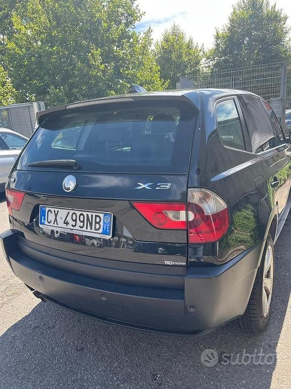 Nero Usata 2005 BMW X3 SUV | 3400 € (Ottimo prezzo) - Immagine 1/4