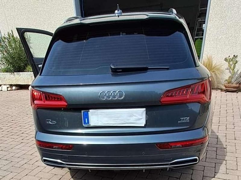 Usata Audi Q5 S-line plus 190 CV (139 kW) 2018 Grigio SUV