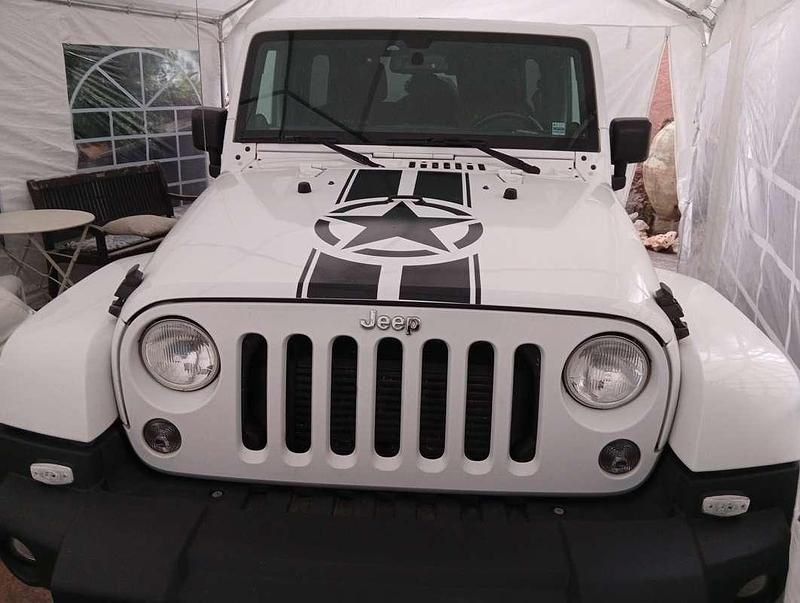 Usata Jeep Wrangler Unlimited Sahara 200 CV (147 kW) 2014 Bianco SUV