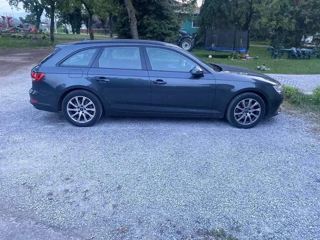 Begagnad Audi A4 Attraction 150 HK (110 kW) 2018 Kombi