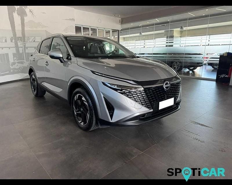 Usata Nissan Qashqai N-Connecta 158 CV (116 kW) 2025 Grigio SUV